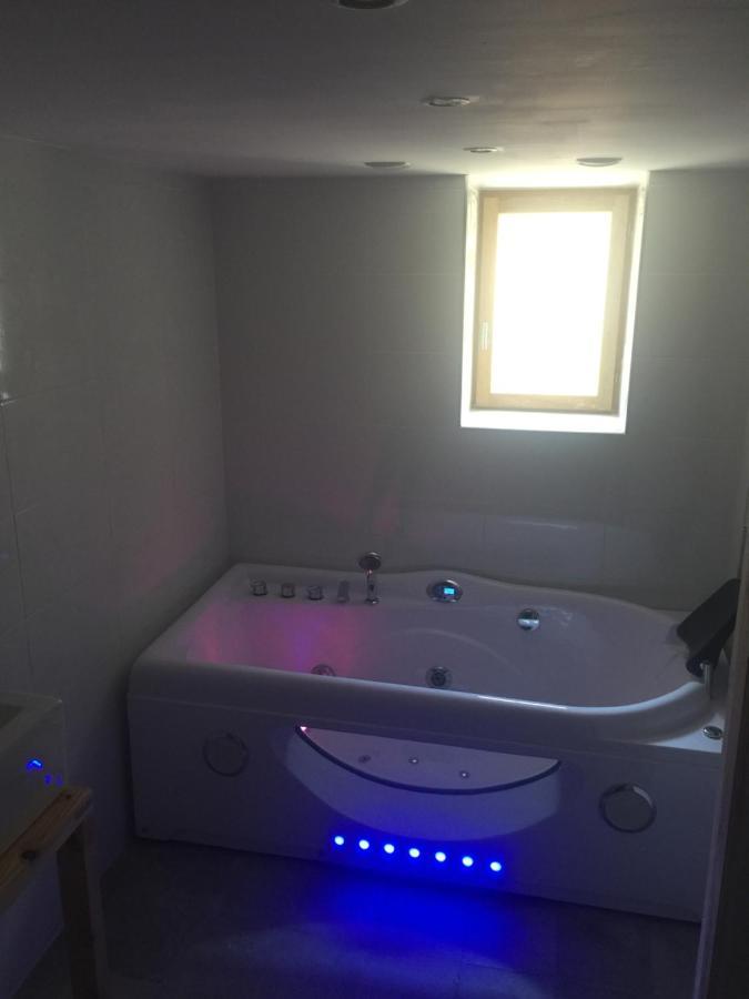 Chambres D'Hotes La Voute Volonne Eksteriør billede