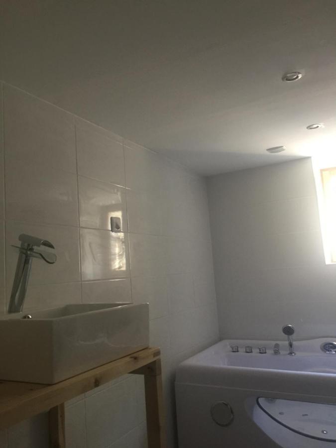 Chambres D'Hotes La Voute Volonne Eksteriør billede